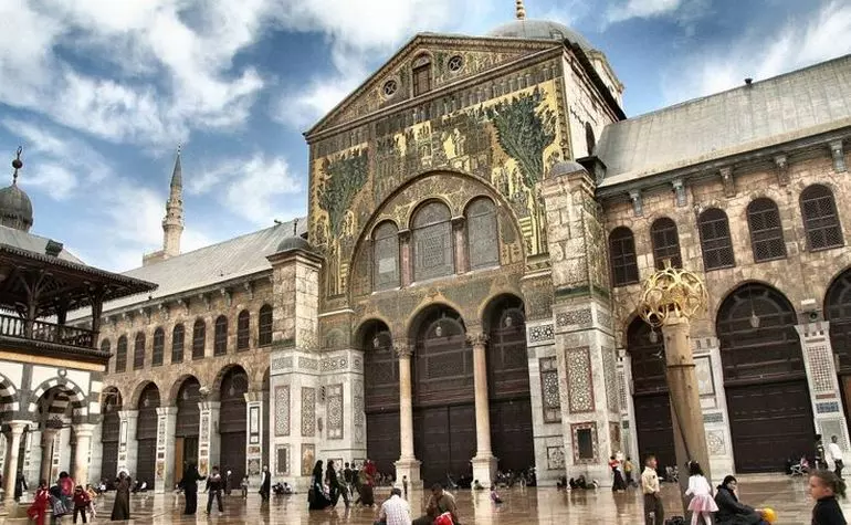 7 Most Beautiful Mosques In The World